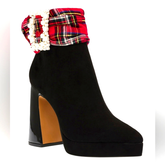 Brand New Betsey Johnson Black & Red Stewart Plaid Ankle Boots - Picture 2 of 4